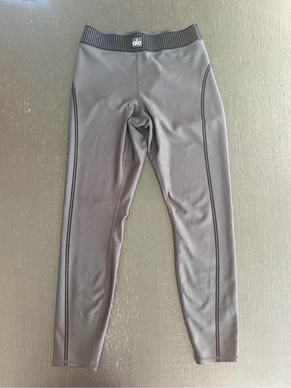 ALO Yoga Black Airlift High-Waist 7/8 Line Up Legging